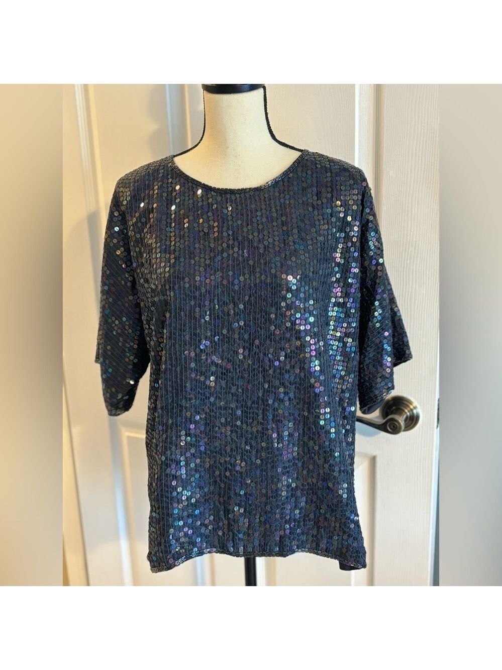 Jewel Queen Sequined Navy SS Formalwear Blouse 100% Silk, Sz 16